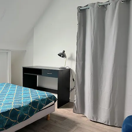 Maison 5 Proche Toutes Commodites 度假居 *